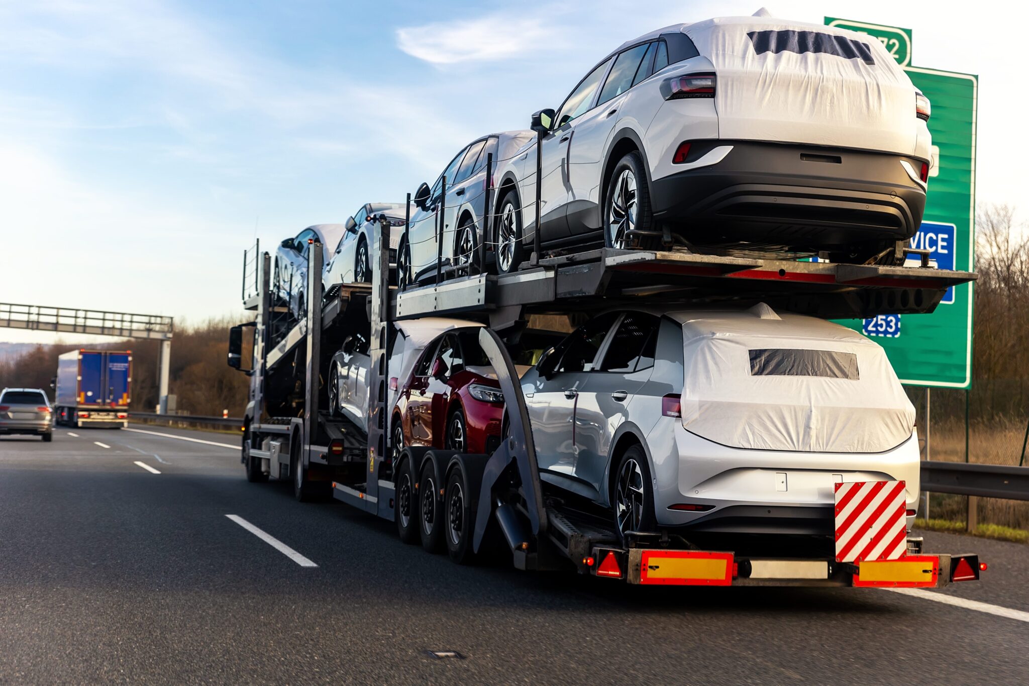 Choosing the Right Auto Transport Company for Your Shipment